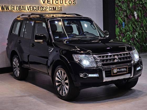 MITSUBISHI PAJERO FULL 3.2 HPE 4X4 16V TURBO INTERCOOLER DIESEL 4P AUTOMÁTICO MITSUBISHI PAJERO FULL 3.2 HPE 4X4 16V TURBO INTERCOOLER DIESEL 4P AUTOMÁTICO